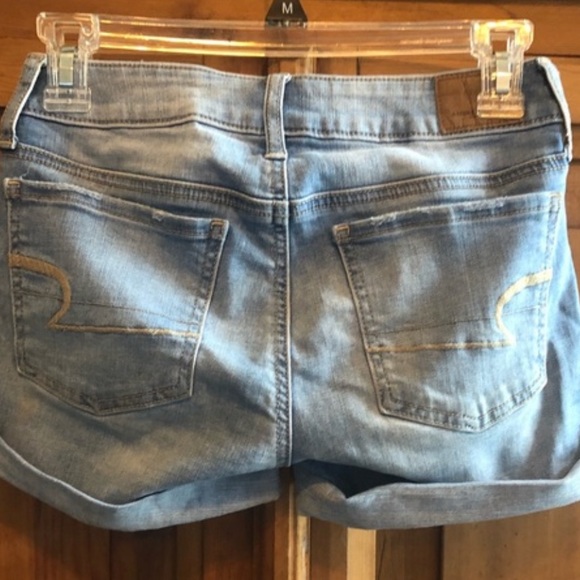 American Eagle Next Level Mid Rise Med Wash Super Stretch Denim Shorts Size 00 - Picture 4 of 7